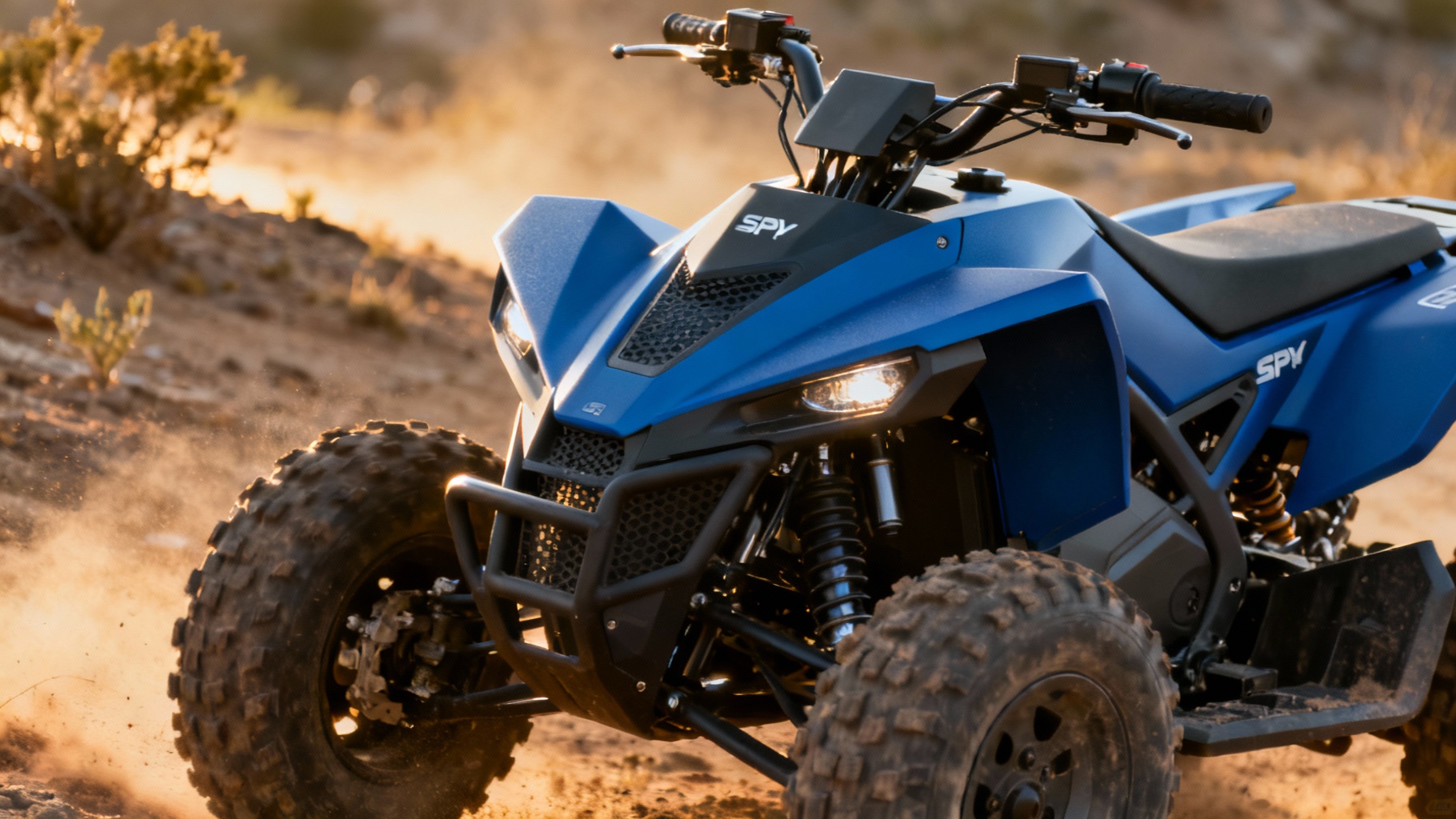 Découvrez le quad électrique spy racing E8 bleu mat